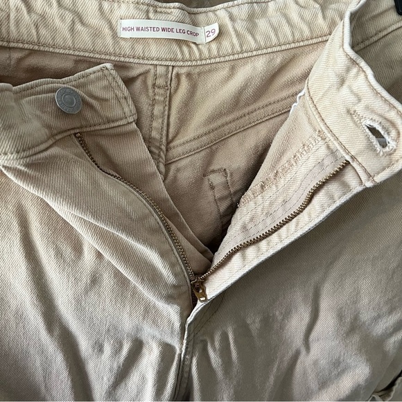LEVIS sz 29 HIGH WAISTED Wide Leg Crop Khaki Color Jeans Cargo Pockets - Picture 8 of 10